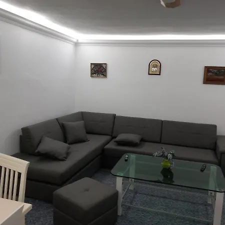 House * كورتشي